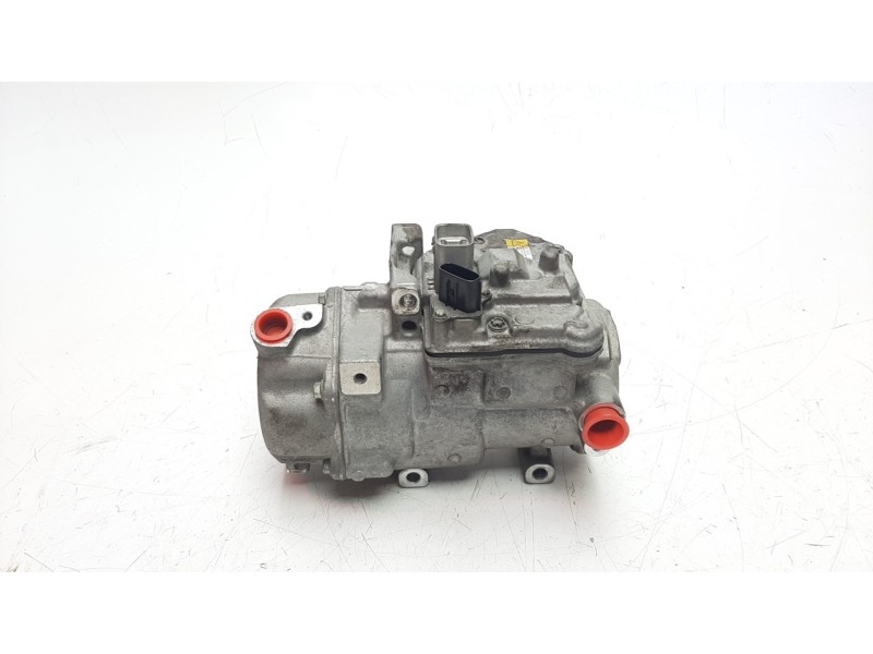 Recambio de compresor aire acondicionado para toyota rav 4 referencia OEM IAM 8837033030  