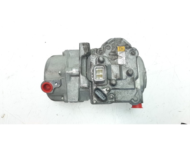 Recambio de compresor aire acondicionado para toyota rav 4 referencia OEM IAM 8837033030  