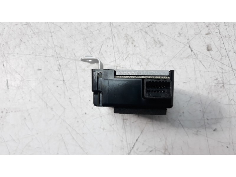 Recambio de modulo electronico para toyota avensis 1.8 16v cat referencia OEM IAM 8976005011  
