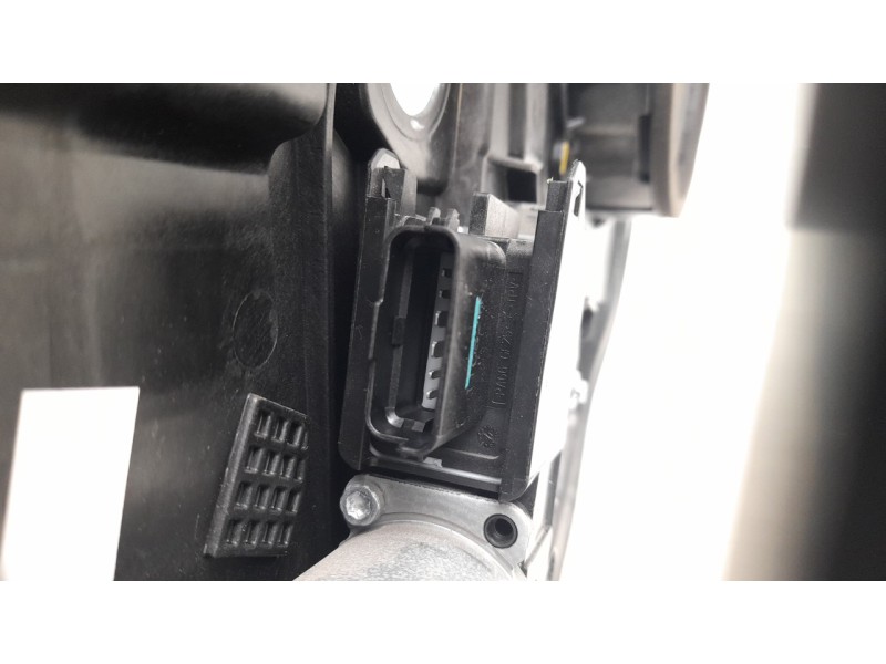 Recambio de elevalunas trasero izquierdo para kia ceed 1.0 tgdi cat referencia OEM IAM 83470J7015  