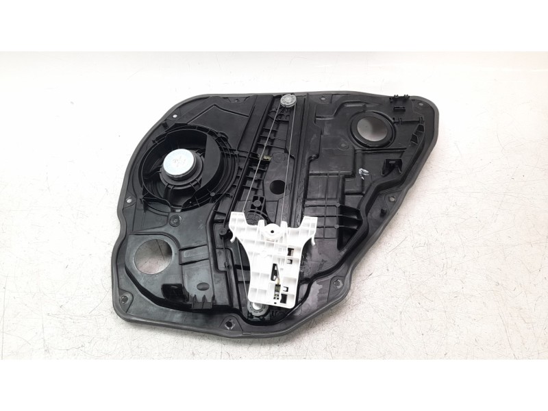 Recambio de elevalunas trasero izquierdo para kia ceed 1.0 tgdi cat referencia OEM IAM 83470J7015  