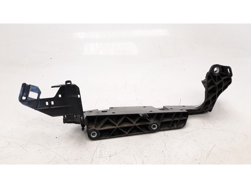 Recambio de estribo para bmw c 400 referencia OEM IAM 46638566929  