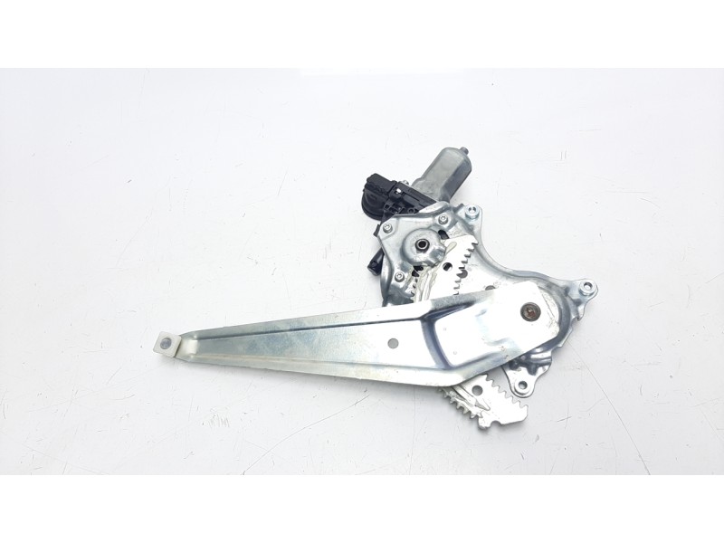 Recambio de elevalunas trasero derecho para toyota rav 4 referencia OEM IAM 6980342050  