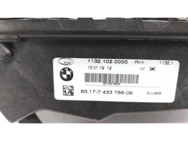Recambio de faro antiniebla derecho para bmw serie 3 berlina (g20) 2.0 16v turbodiesel referencia OEM IAM 63177433788 1010640000