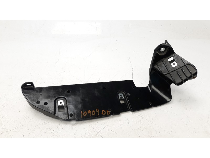 Recambio de estribo para bmw c 400 referencia OEM IAM 46638566930  