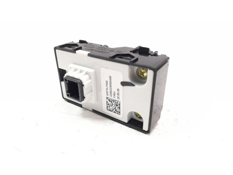 Recambio de mando elevalunas delantero derecho para kia ceed 1.0 tgdi cat referencia OEM IAM 93575J7000  