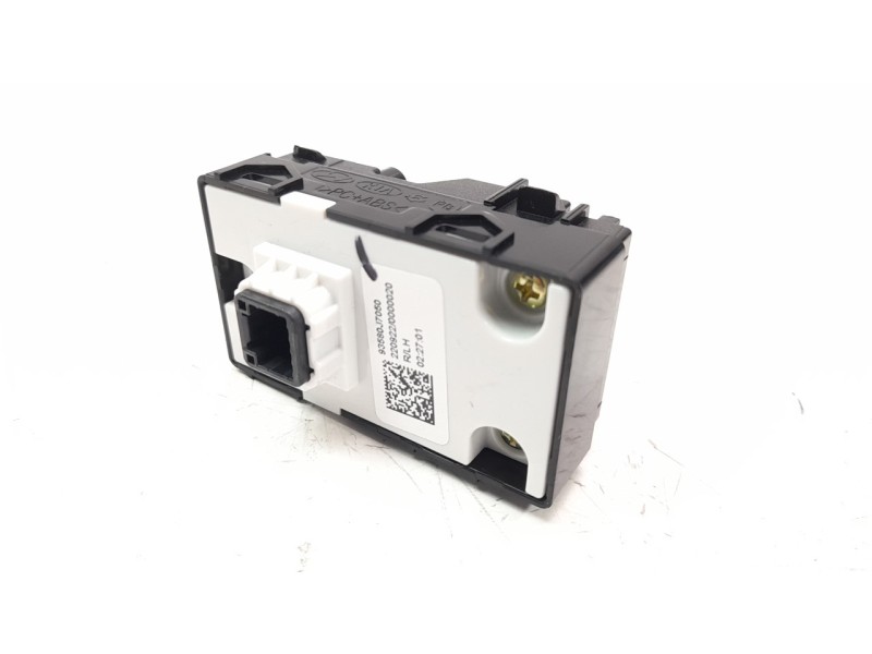 Recambio de mando elevalunas trasero izquierdo para kia ceed 1.0 tgdi cat referencia OEM IAM 93580J7050  