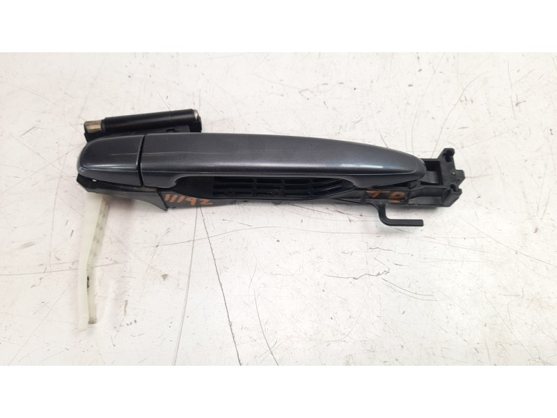 Recambio de maneta exterior trasera derecha para toyota land cruiser (j12) 3.0 turbodiesel referencia OEM IAM 6921128070B4  