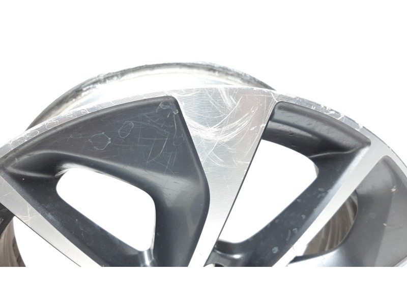 Recambio de llanta para toyota rav 4 referencia OEM IAM 4261142670 17PULGADAS 