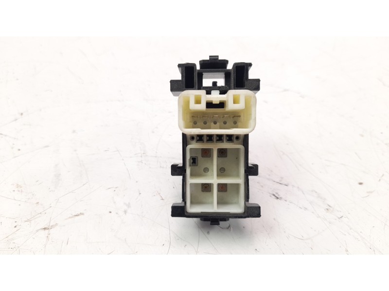 Recambio de mando elevalunas delantero derecho para toyota rav 4 referencia OEM IAM 848100D030  