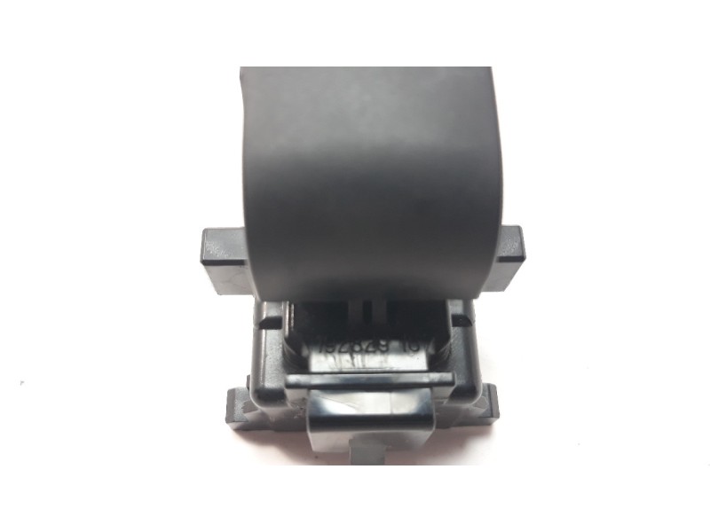 Recambio de mando elevalunas trasero derecho para toyota rav 4 referencia OEM IAM 848100D030  