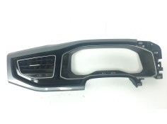 Recambio de moldura para volkswagen polo referencia OEM IAM 2G1858415  
