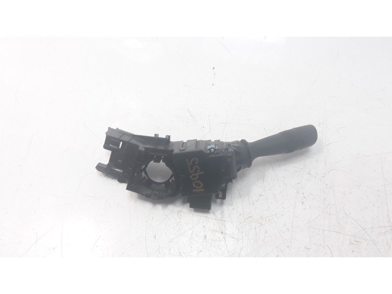 Recambio de mando intermitentes para toyota rav 4 referencia OEM IAM 17F744 8414012800 