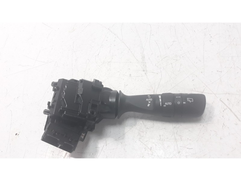Recambio de mando limpia para toyota rav 4 referencia OEM IAM 17J295 8465212A90 