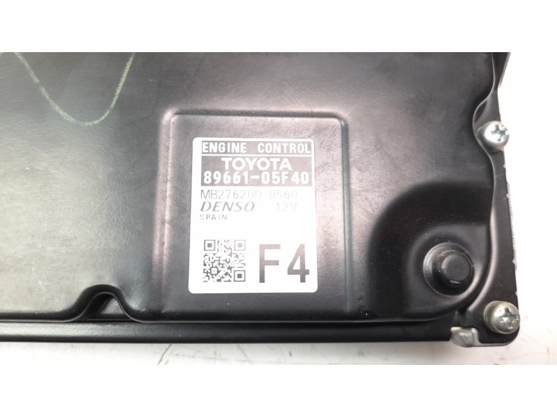 Recambio de centralita motor uce para toyota avensis 1.8 16v cat referencia OEM IAM 8966105F40  