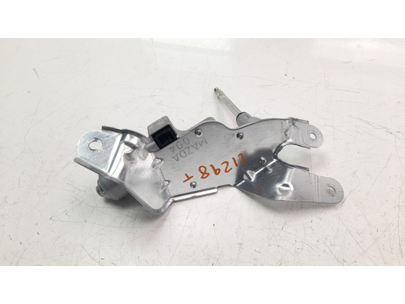 Recambio de motor limpia trasero para mazda 2 lim. () 1.5 16v cat referencia OEM IAM DA6C67450A  