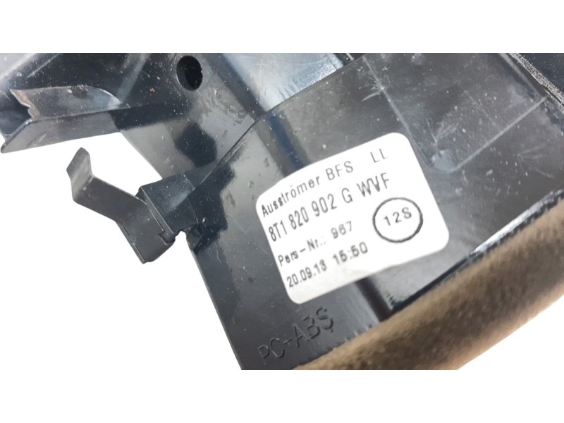 Recambio de rejilla aireadora para audi a4 ber. (b8) 2.0 16v tdi referencia OEM IAM 8T1820902G  
