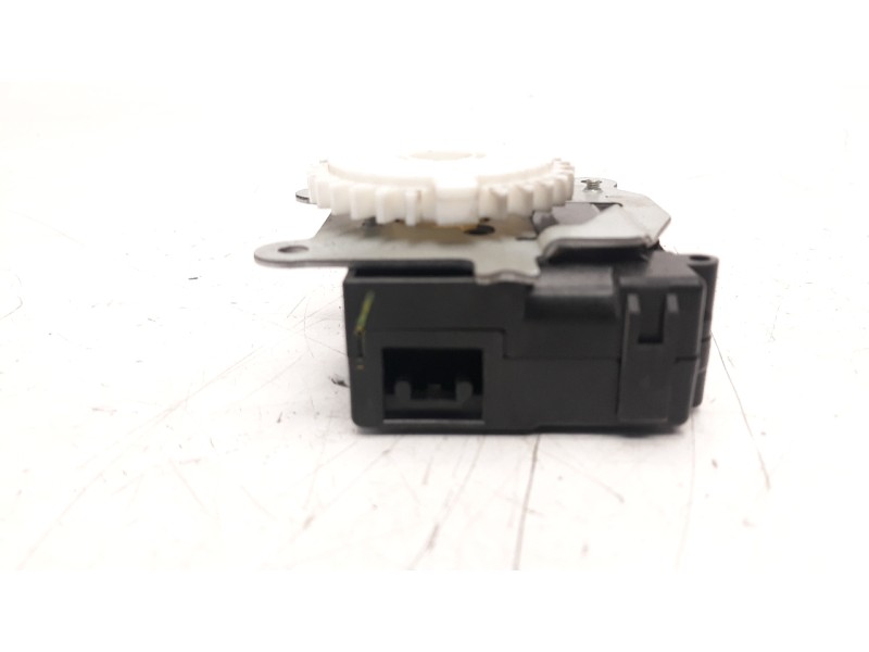 Recambio de motor calefaccion para toyota rav 4 referencia OEM IAM 0638002120  