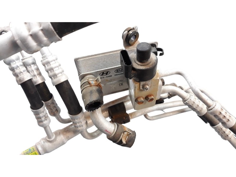Recambio de tubos aire acondicionado para hyundai kona referencia OEM IAM 97724K4100  