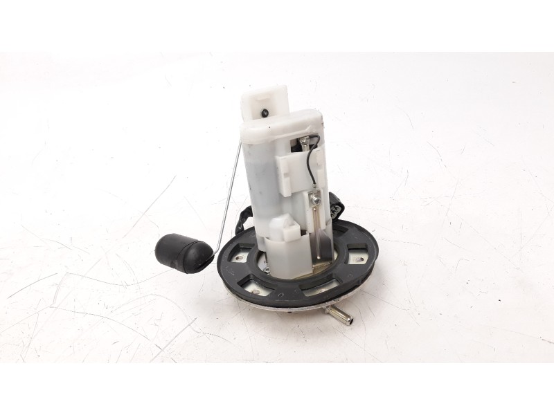 Recambio de bomba combustible para honda cb 650r referencia OEM IAM 16700MKND51 UCT35HU67 