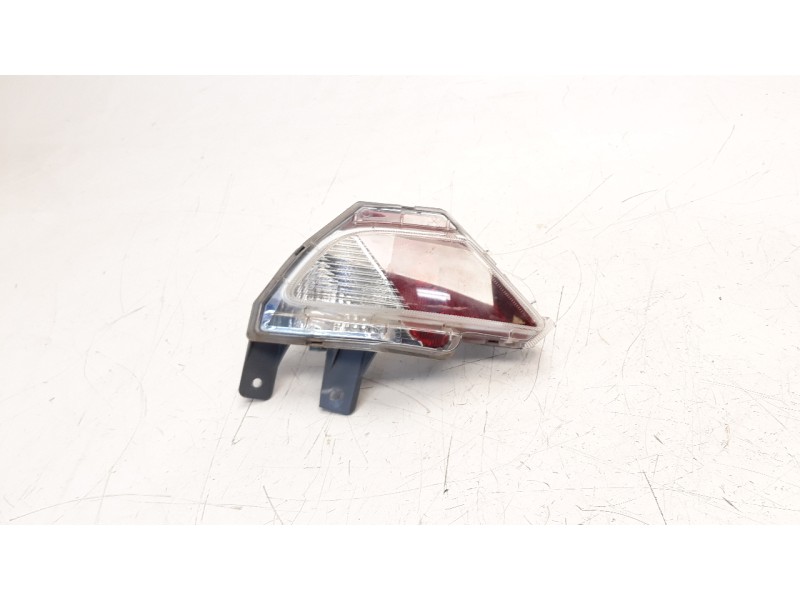 Recambio de piloto trasero izquierdo paragolpes para toyota rav 4 referencia OEM IAM 8149042060  