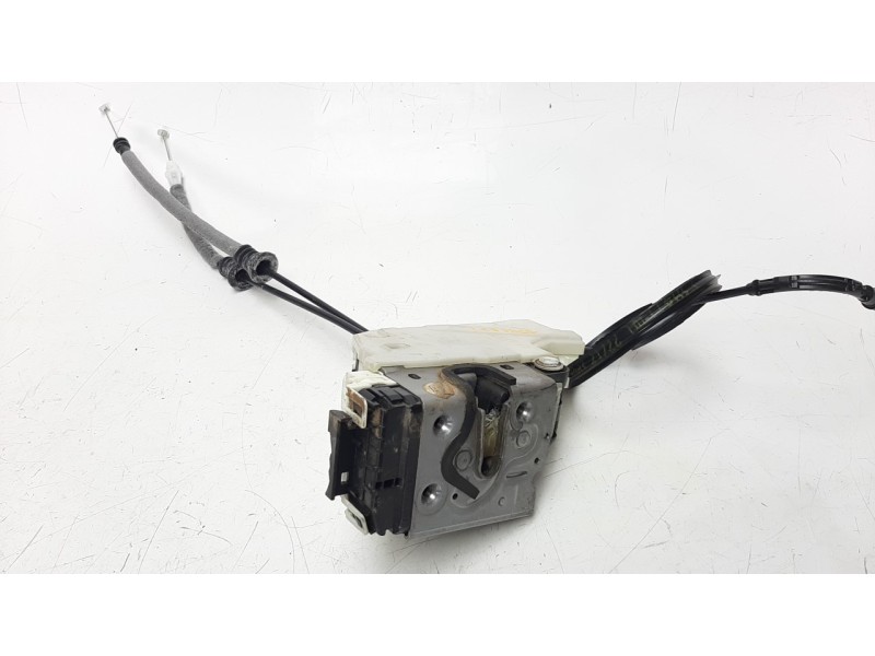 Recambio de cerradura puerta trasera izquierda para fiat 500 x (334) 1.6 16v cat referencia OEM IAM 520082563  