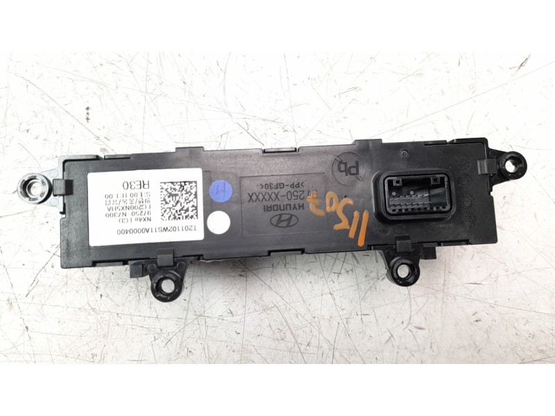Recambio de pantalla multifuncion para hyundai tucson referencia OEM IAM 97250XXXXX  