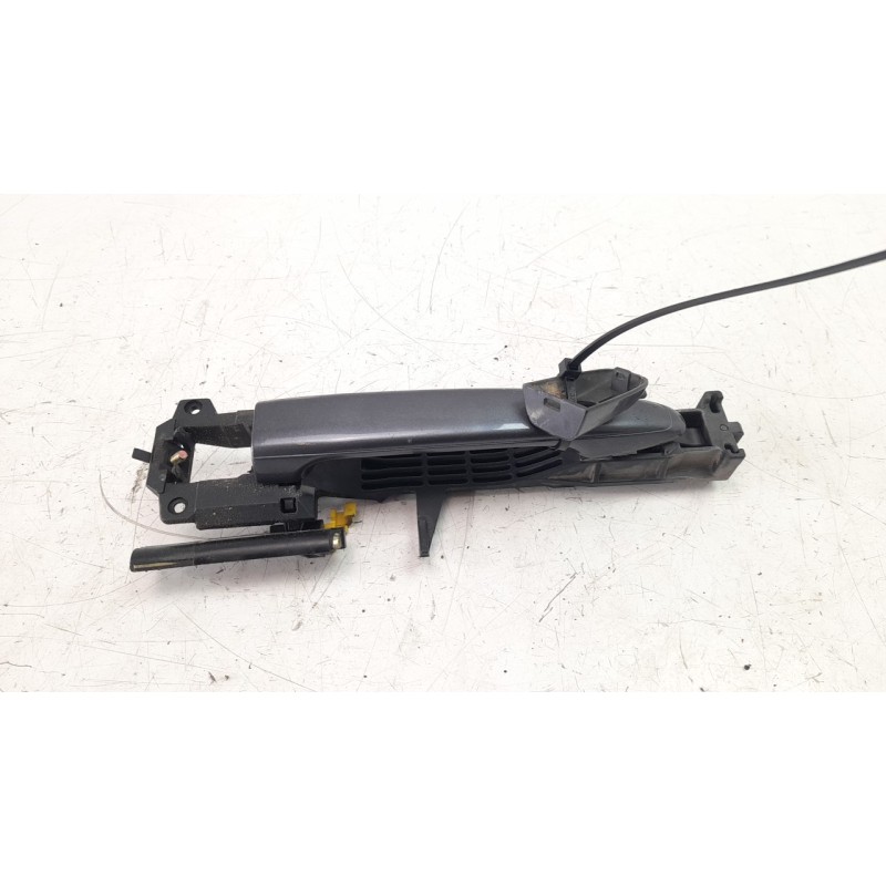 Recambio de maneta exterior delantera izquierda para toyota land cruiser (j12) 3.0 turbodiesel referencia OEM IAM 6921128070F2  