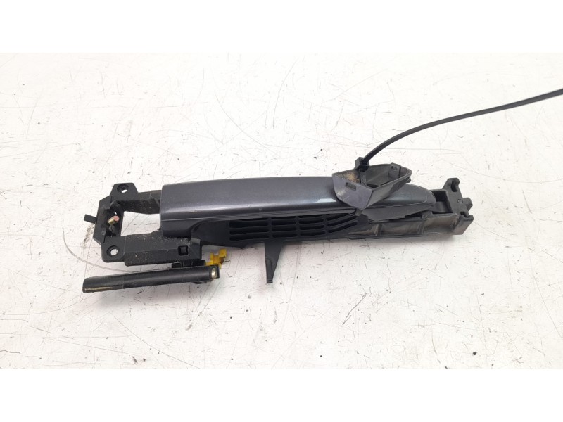 Recambio de maneta exterior delantera izquierda para toyota land cruiser (j12) 3.0 turbodiesel referencia OEM IAM 6921128070F2  