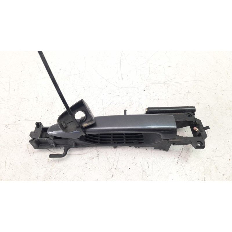 Recambio de maneta exterior delantera izquierda para toyota land cruiser (j12) 3.0 turbodiesel referencia OEM IAM 6921128070F2  