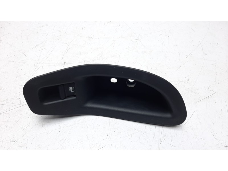 Recambio de mando elevalunas trasero izquierdo para fiat 500 x (334) 1.6 16v cat referencia OEM IAM 735633157  