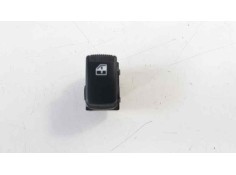 MANDO ELEVALUNAS TRASERO IZQUIERDO 935801F010 