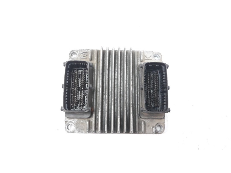 Recambio de centralita motor uce para opel astra g berlina 1.7 16v dti cat (y 17 dt / lr6) referencia OEM IAM 09391899 897231405