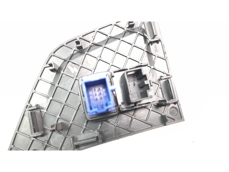 Recambio de warning para volkswagen polo referencia OEM IAM 2G0953509  