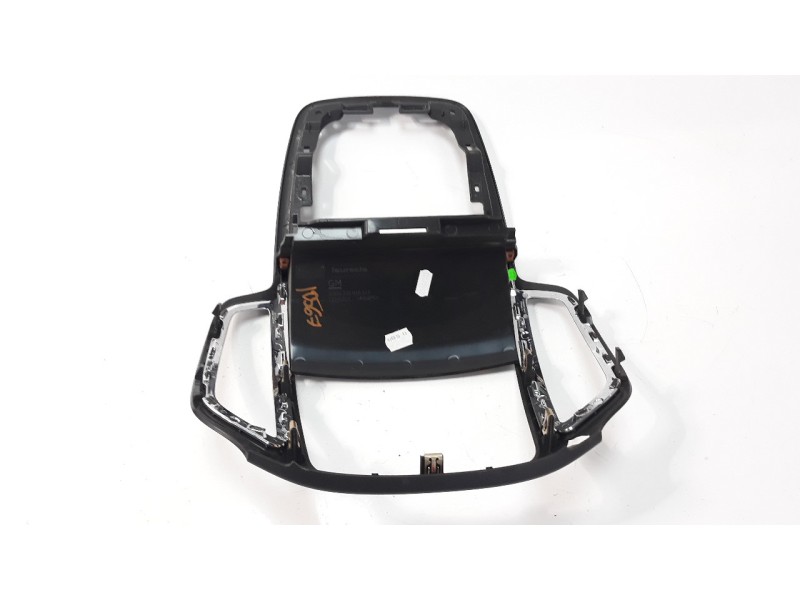 Recambio de moldura para opel zafira tourer 1.4 16v turbo cat (a 14 net / luj) referencia OEM IAM 332910517  