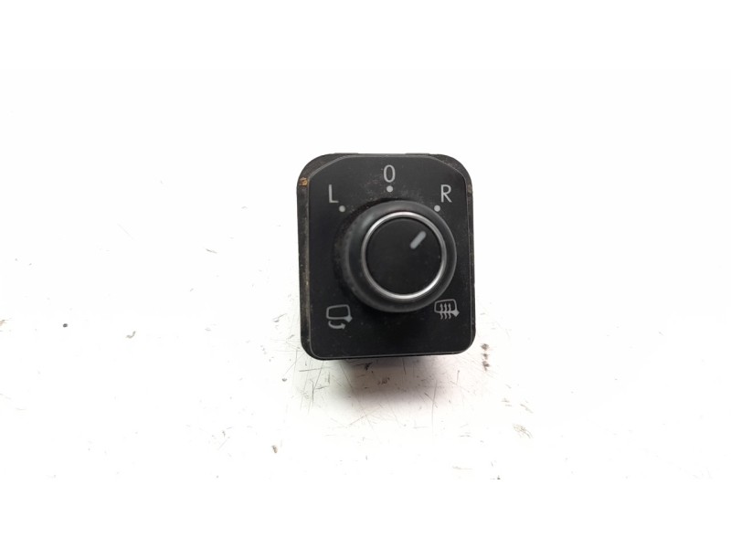 Recambio de mando retrovisor para volkswagen polo referencia OEM IAM 2G0959565  