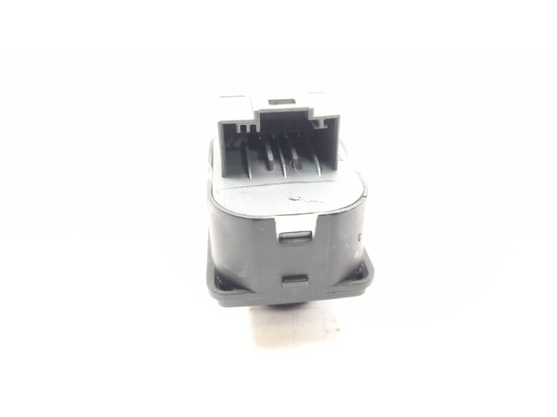 Recambio de mando retrovisor para volkswagen polo referencia OEM IAM 2G0959565  