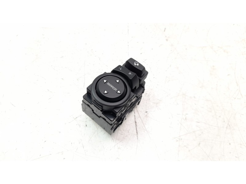 Recambio de mando retrovisor para kia stonic (ybcuv) 1.0 tgdi cat referencia OEM IAM 4D64801160  