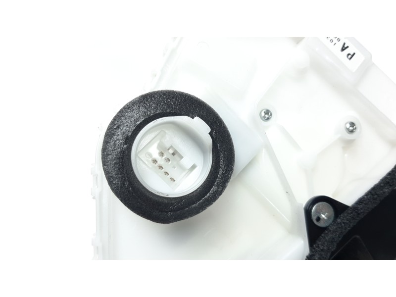 Recambio de cerradura puerta delantera izquierda para mazda 3 berlina (bp) referencia OEM IAM BCJHG28A118  