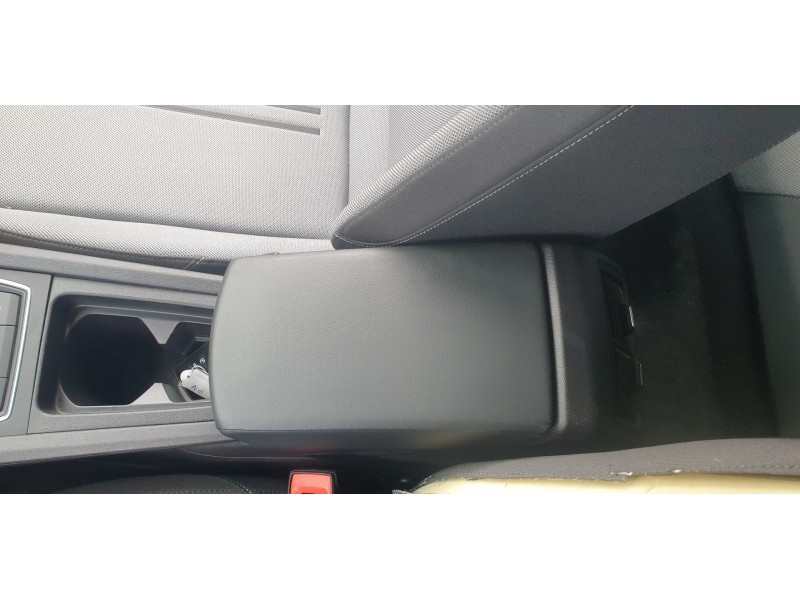 Recambio de apoyabrazos central para seat leon (kl1) 1.5 16v tsi act referencia OEM IAM 5FA864207C  