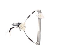 ELEVALUNAS DELANTERO DERECHO 82404C7010 