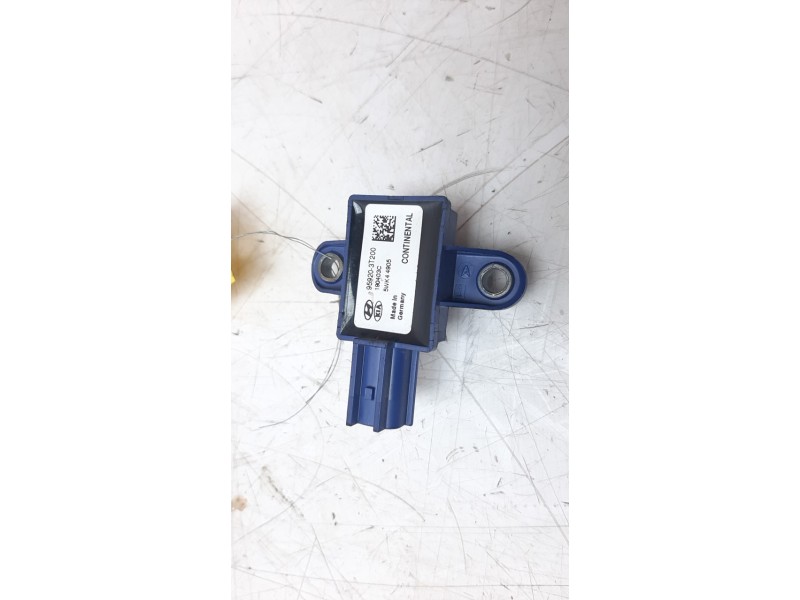 Recambio de sensor para hyundai i20 1.2 16v cat referencia OEM IAM 959203T200  