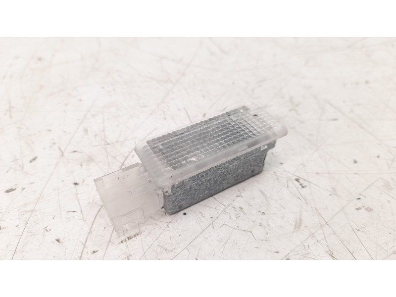 Recambio de luz interior para volkswagen cc (358) 2.0 tdi referencia OEM IAM 7L0947415  