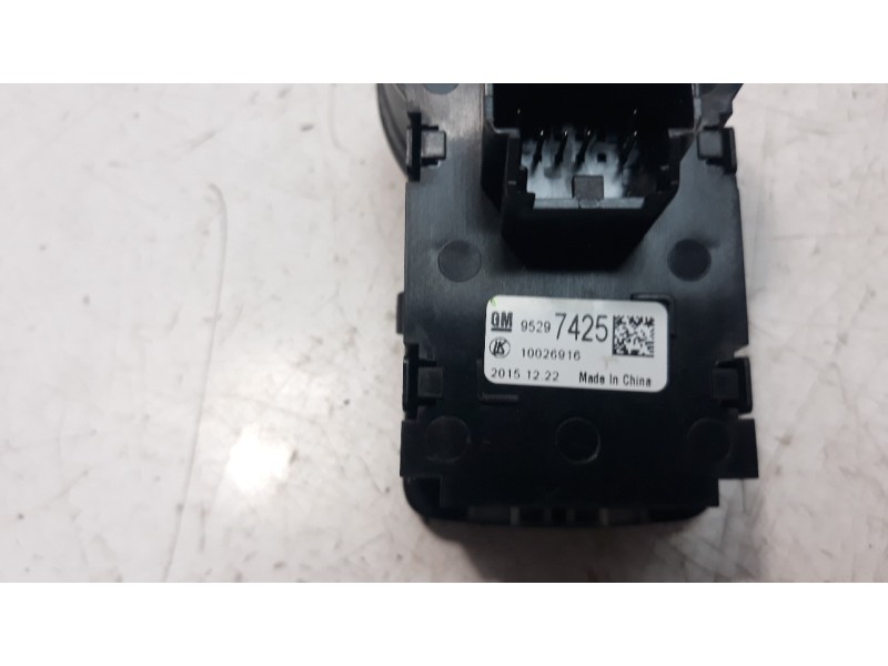 Recambio de mando luces para opel mokka 1.6 cdti dpf referencia OEM IAM 95297425  