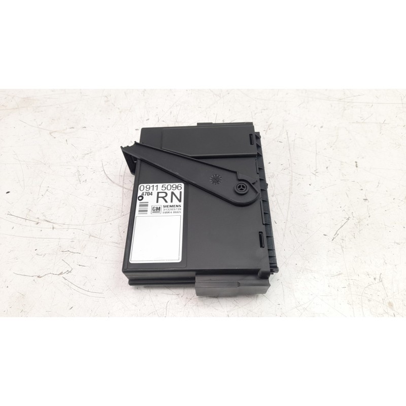 Recambio de modulo electronico para opel corsa c 1.7 16v di cat (y 17 dtl / lk8) referencia OEM IAM 313203739  