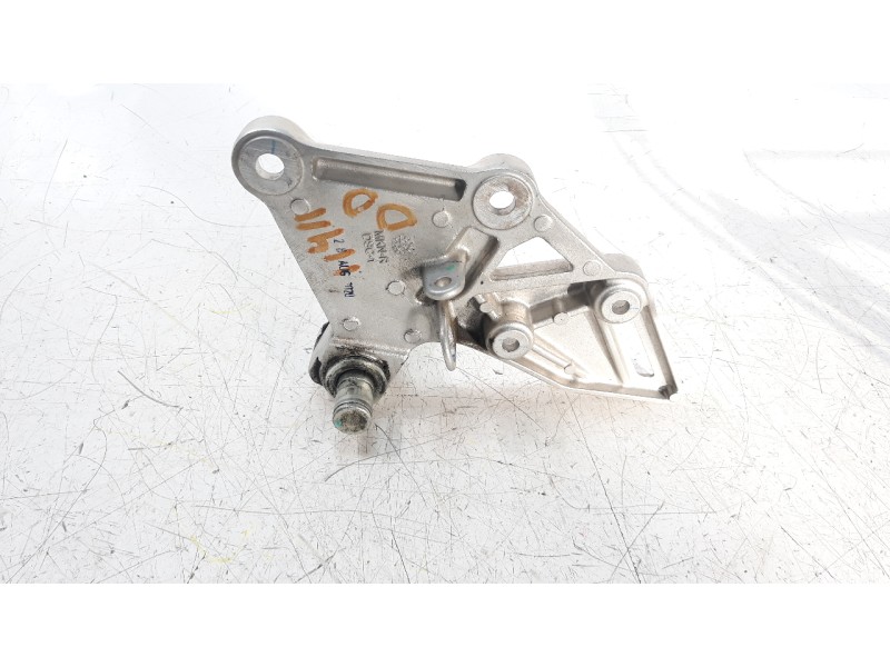 Recambio de estribo para honda cbr 650r referencia OEM IAM 50600MKND50  