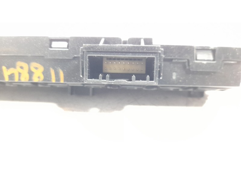 Recambio de warning para dacia duster ii prestige referencia OEM IAM 283E83332R  
