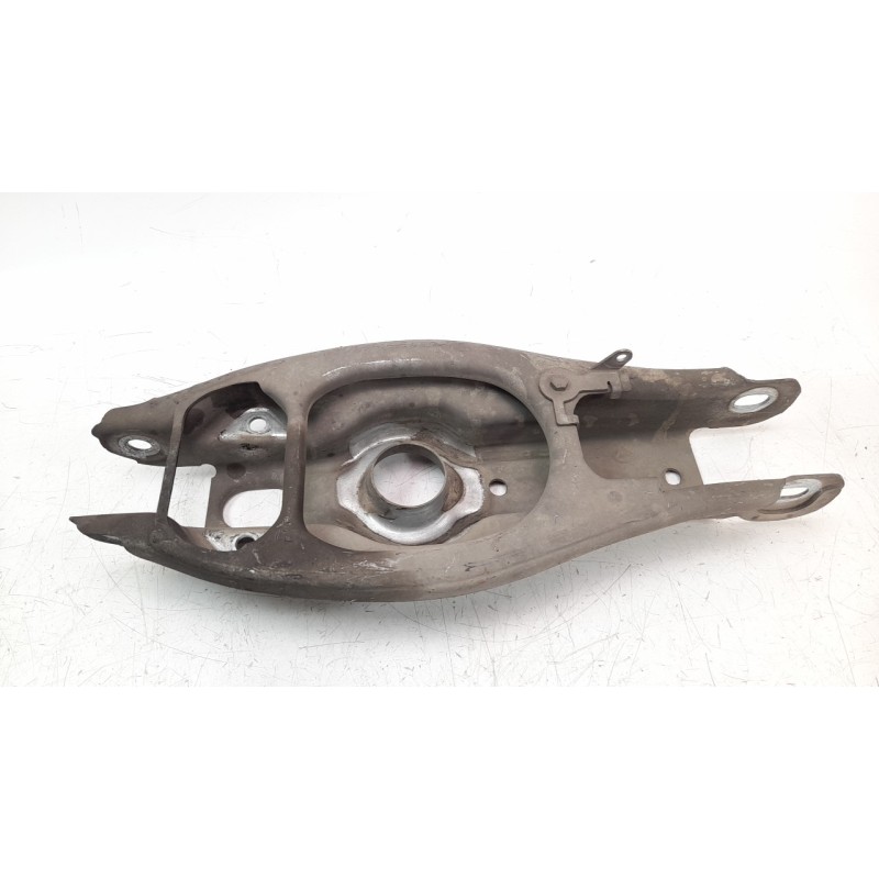 Recambio de brazo suspension inferior trasero izquierdo para bmw serie 3 coupe (e92) 2.0 turbodiesel cat referencia OEM IAM 3332