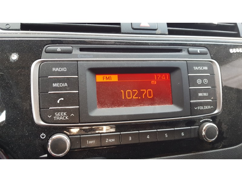 Recambio de sistema audio / radio cd para kia rio 1.2 cat referencia OEM IAM 961701W770CA  