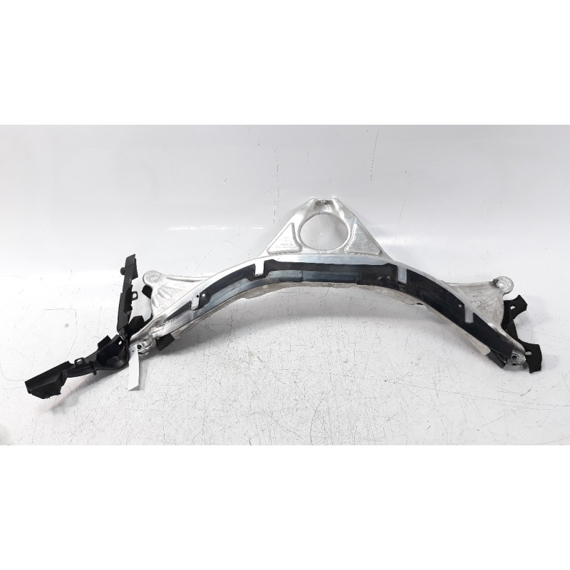 Recambio de travesaño superior para audi s6 avant (4gd) 4.0 v8 32v tfsi referencia OEM IAM 4G0805645C  